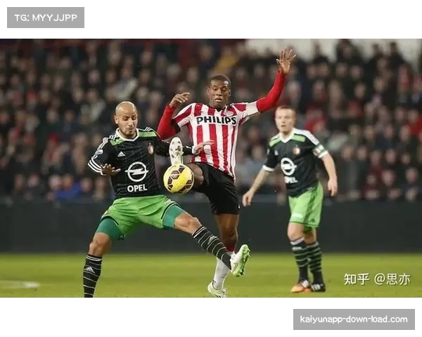 埃因霍温主场3-1战胜鹿特丹斯巴达，成功锁定本赛季联赛冠军