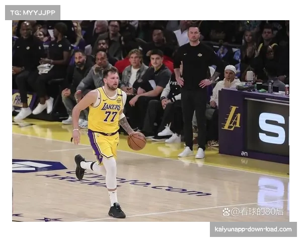 快船科林斯头部颈部受伤确认缺阵，源自湖人比赛对抗